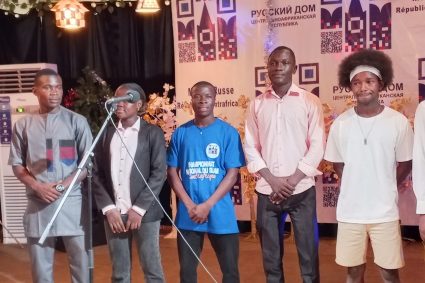 Image des candidats au concours du Slam