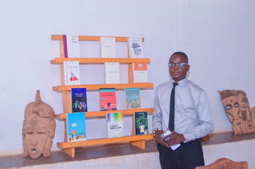 Centrafrique : lancement officiel du Forum National sur le Livre et la Lecture image juvenal salon du livre