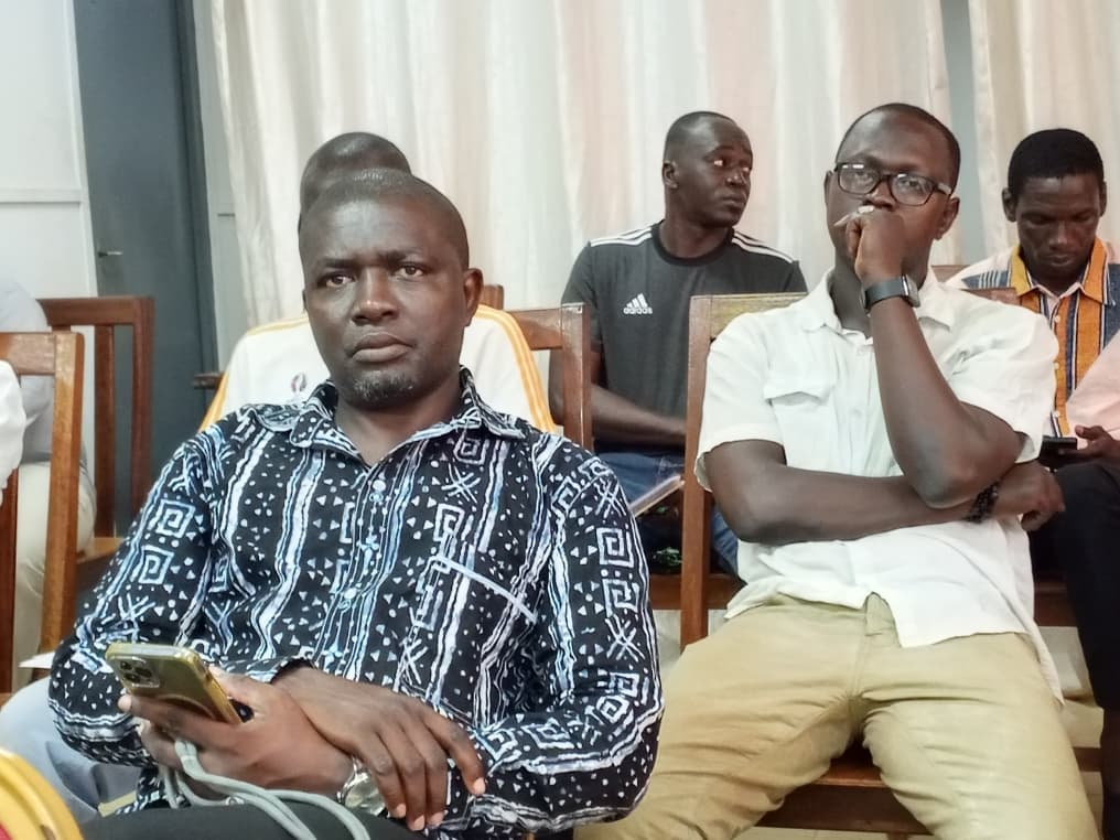 Centrafrique : gouvernance climatique, acteurs des médias, experts et société civile interpellent l’État au stade 20 000 places image2 dialogue