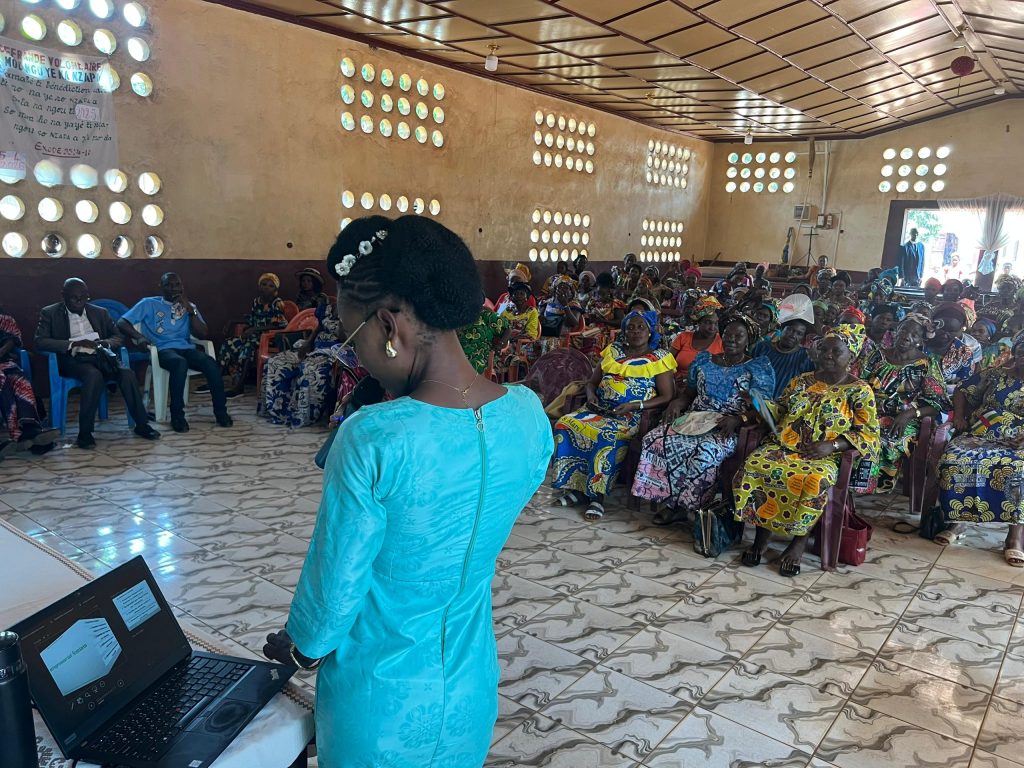 Centrafrique : le projet FGY renforce les capacités des femmes en entrepreneuriat à l’occasion du 8 mars à Bimbo 2 image 2 mme boui