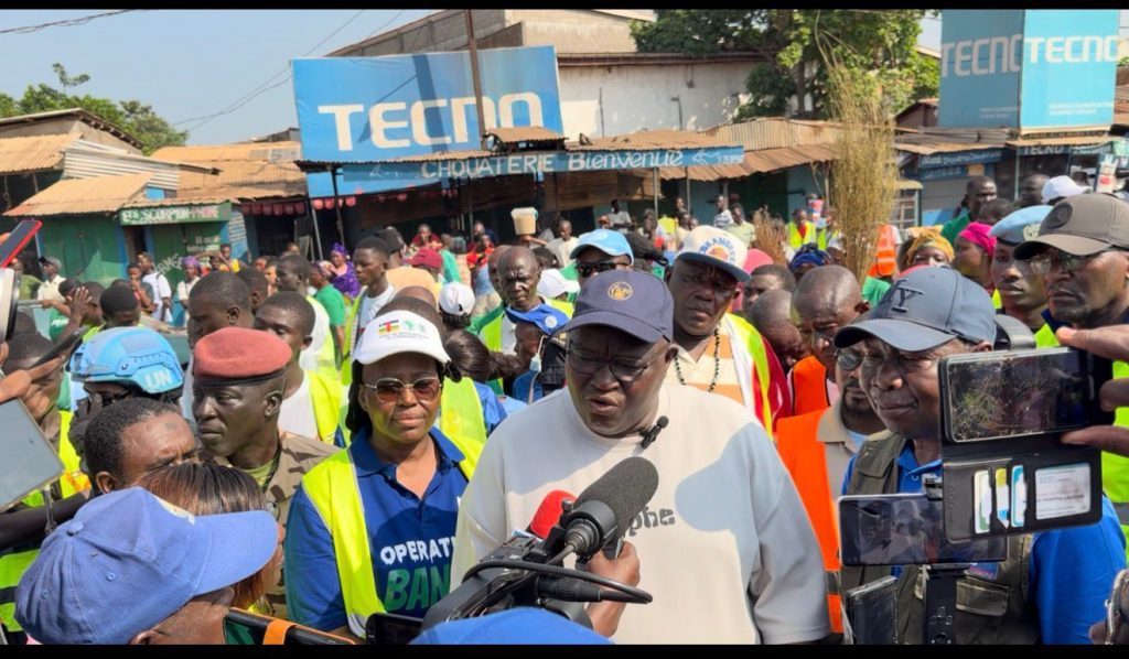Centrafrique : pourquoi Arnaud Djoubaye Abazene ne soutient-il pas sa belle-sœur dans la course à la tête de la mairie de Bangui ? abazene