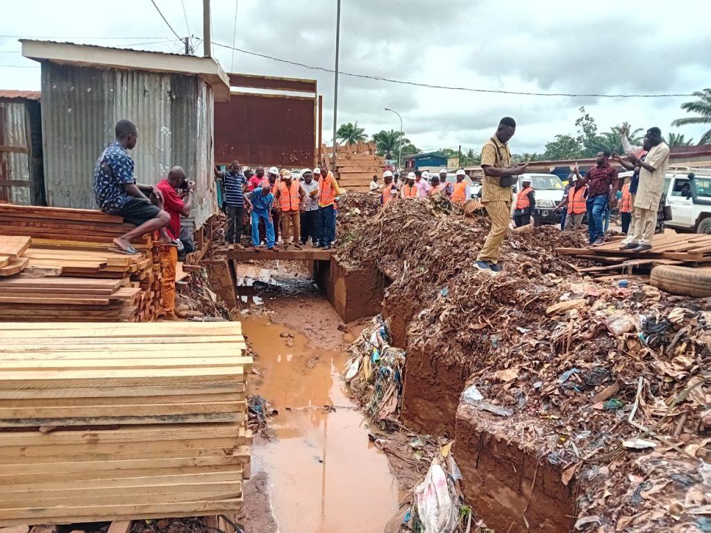 Centrafrique : le ministère de l'Urbanisme évalue les dégâts des inondations et annonce des mesures d'urgence hb3